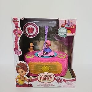 Fancy Nancy Ooh La La Music Box - Pink
